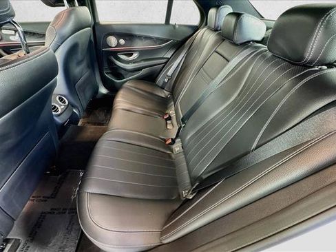 Used 2022 Mercedes-Benz E 350 Sedan image 23