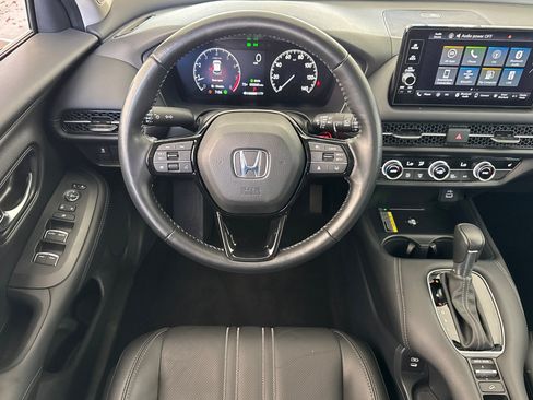 Used 2025 Honda HR-V EX-L image 29