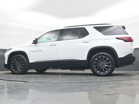 Used 2023 Chevrolet Traverse RS AWD/4WD image 26