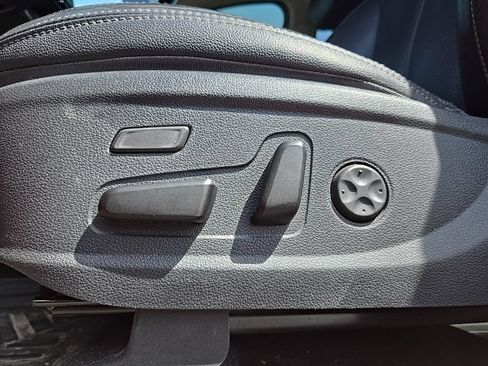 Used 2020 Hyundai Santa Fe Limited AWD/4WD image 30