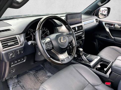 Used 2023 Lexus GX 460 Premium w/ Accessory Package AWD/4WD image 14