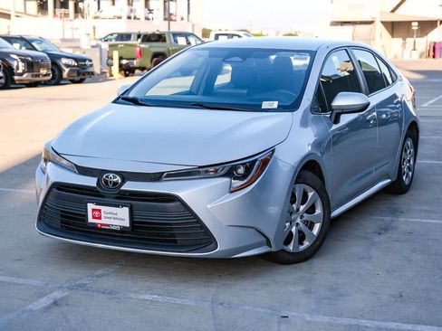 Certified 2024 Toyota Corolla LE FWD image 1