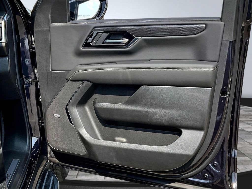 New 2026 GMC Yukon XL Elevation w/ Elevation Premium Package AWD/4WD image 34