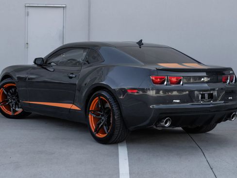 Used 2013 Chevrolet Camaro SS RWD image 15