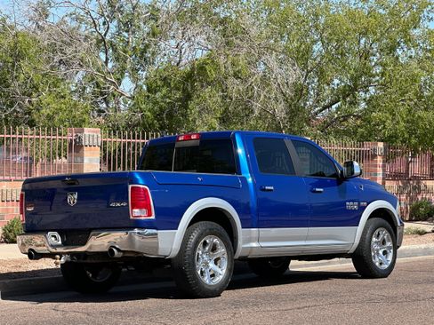Used 2016 RAM 1500 Laramie w/ Convenience Group AWD/4WD image 10