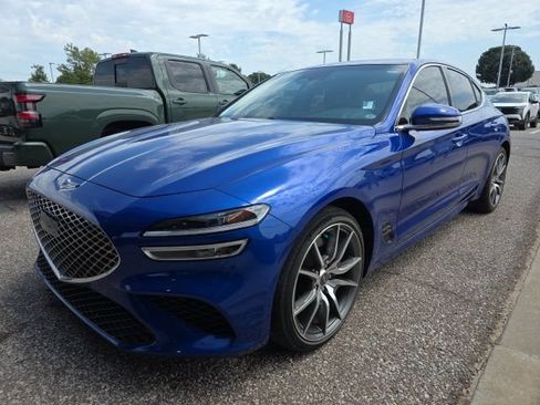 Used 2023 Genesis G70 3.3T RWD image 3