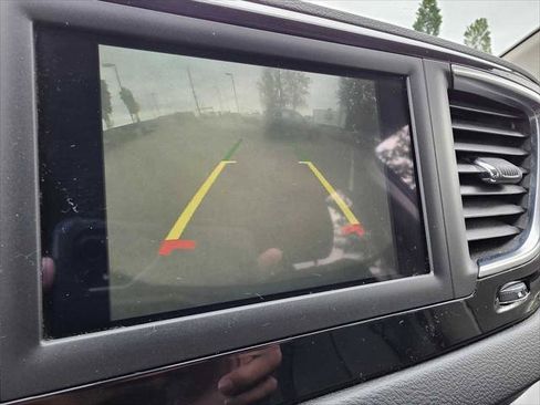 Used 2020 Chrysler Voyager Lxi FWD image 28