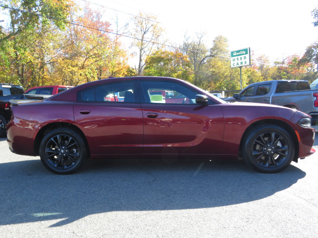 Used 2023 Dodge Charger SXT w/ Blacktop Package AWD/4WD image 4