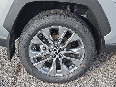 New 2025 Toyota RAV4 XLE Premium image 7
