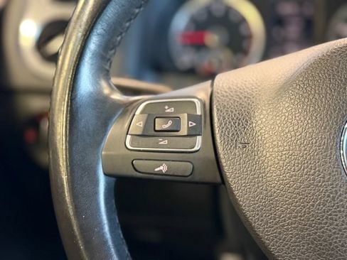 Used 2017 Volkswagen Tiguan Sport AWD/4WD image 26