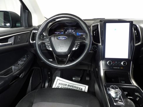 Used 2022 Ford Edge SE AWD/4WD image 12