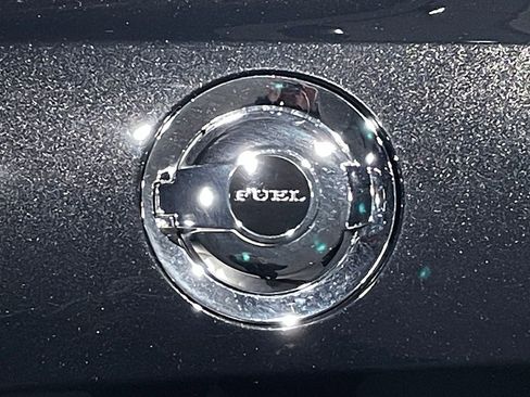 Used 2013 Dodge Challenger SRT8 w/ Harman Kardon Audio Group RWD image 11