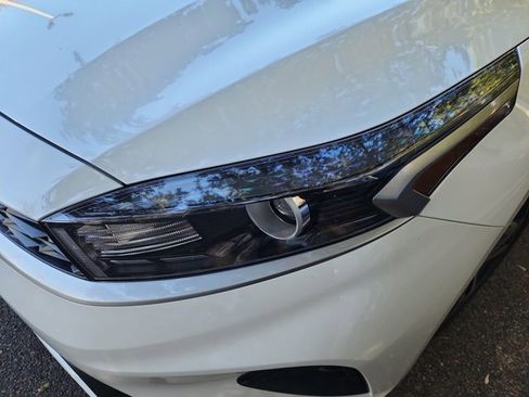 Used 2024 Kia Forte LXS image 5