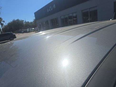 Certified 2023 Kia Sorento LX image 7