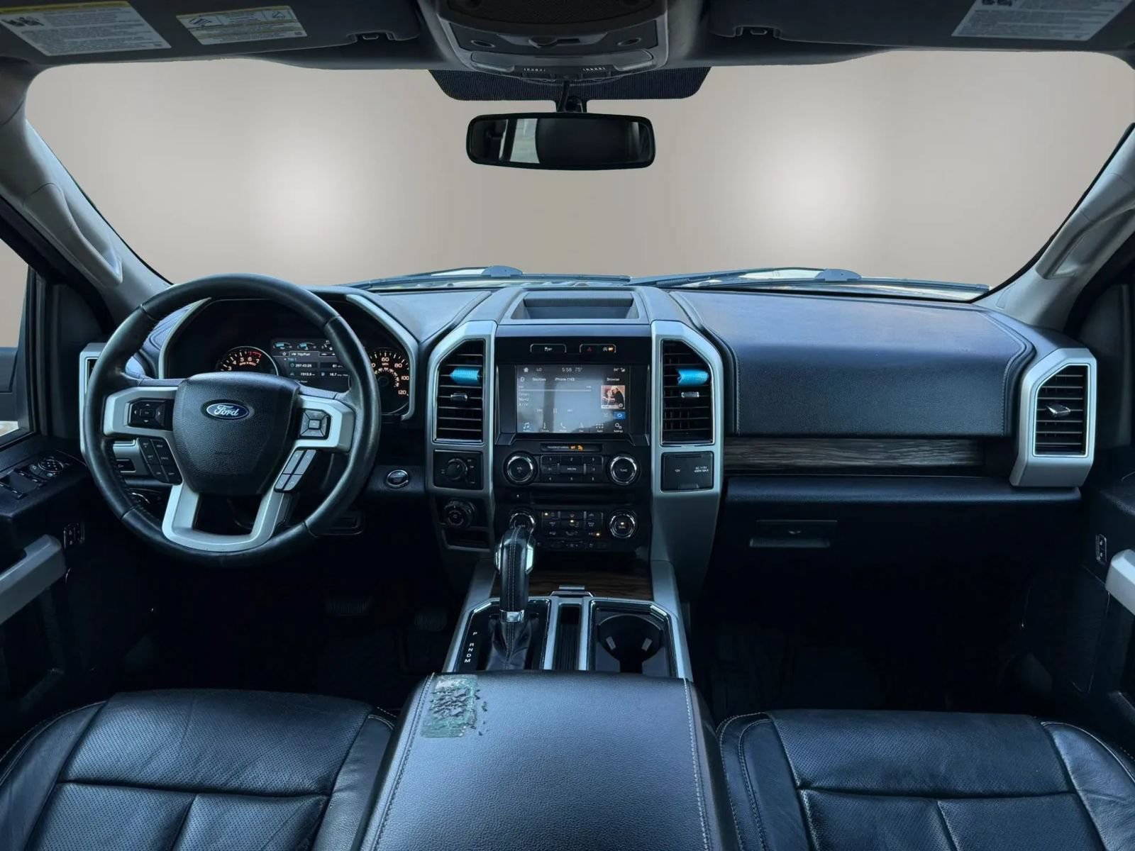 Used 2018 Ford F150 Lariat RWD image 23