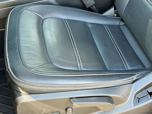 Used 2022 GMC Canyon Denali image 18