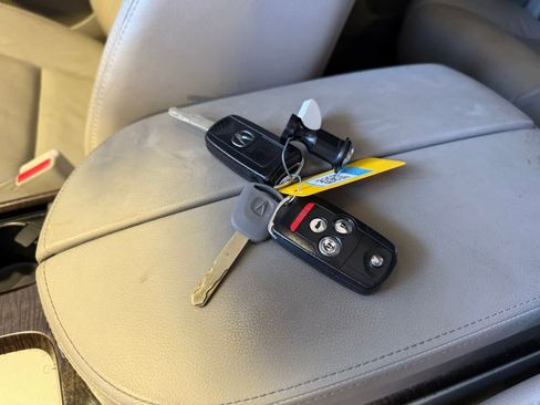 Used 2012 Acura MDX w/ Technology & Entertainment image 25