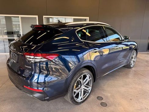 Used 2022 Maserati Levante Modena AWD/4WD image 7