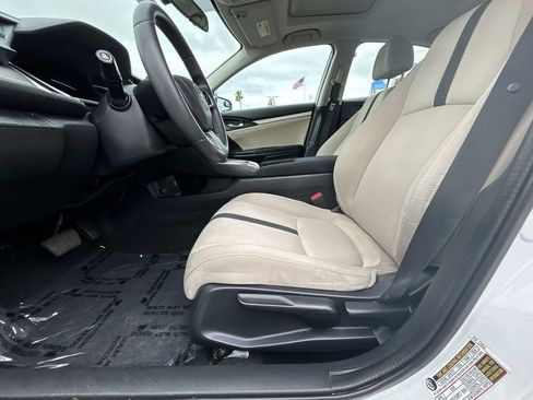 Used 2017 Honda Civic EX-T image 12