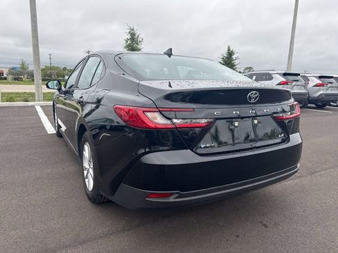 Used 2025 Toyota Camry LE image 2