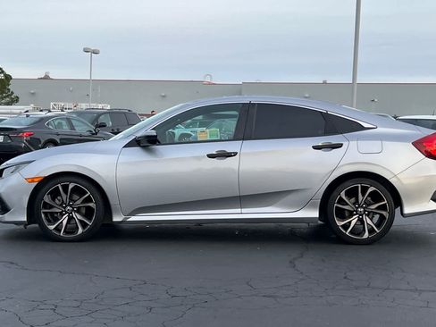 Used 2019 Honda Civic Sport image 9