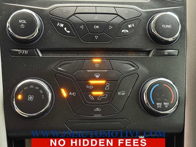 Used 2018 Ford Fusion SE FWD image 33