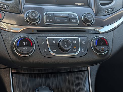 Used 2018 Chevrolet Impala Premier image 27