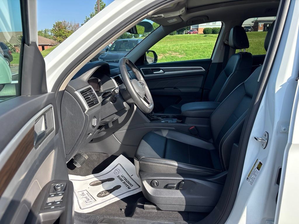 Certified 2022 Volkswagen Atlas SE FWD image 15
