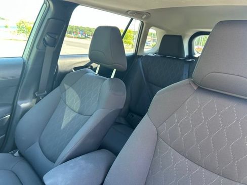 Used 2024 Toyota Corolla Cross LE w/ Moonroof Package AWD/4WD image 19