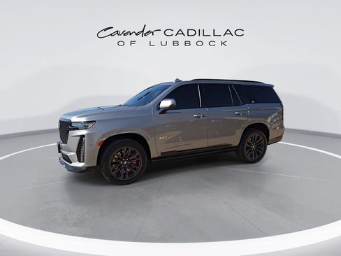 Used 2023 Cadillac Escalade V w/ LPO, ONYX Package AWD/4WD image 5