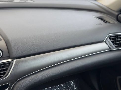 Used 2022 Honda Accord LX image 22