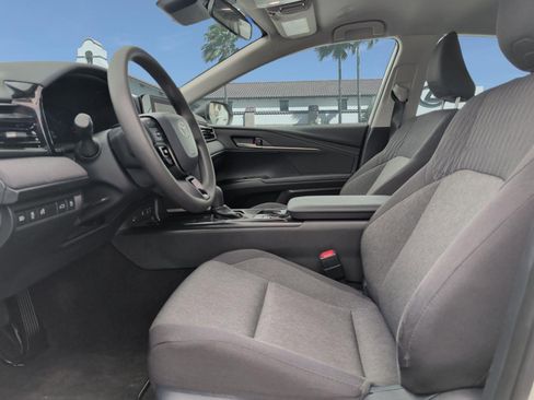 Used 2025 Toyota Camry LE FWD image 11