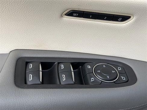 Used 2021 Cadillac XT5 Premium Luxury image 15