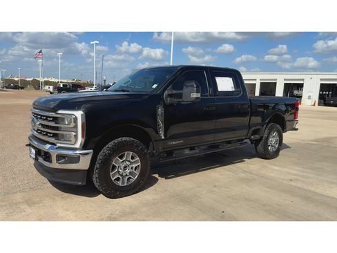 Used 2024 Ford F250 Lariat AWD/4WD image 4