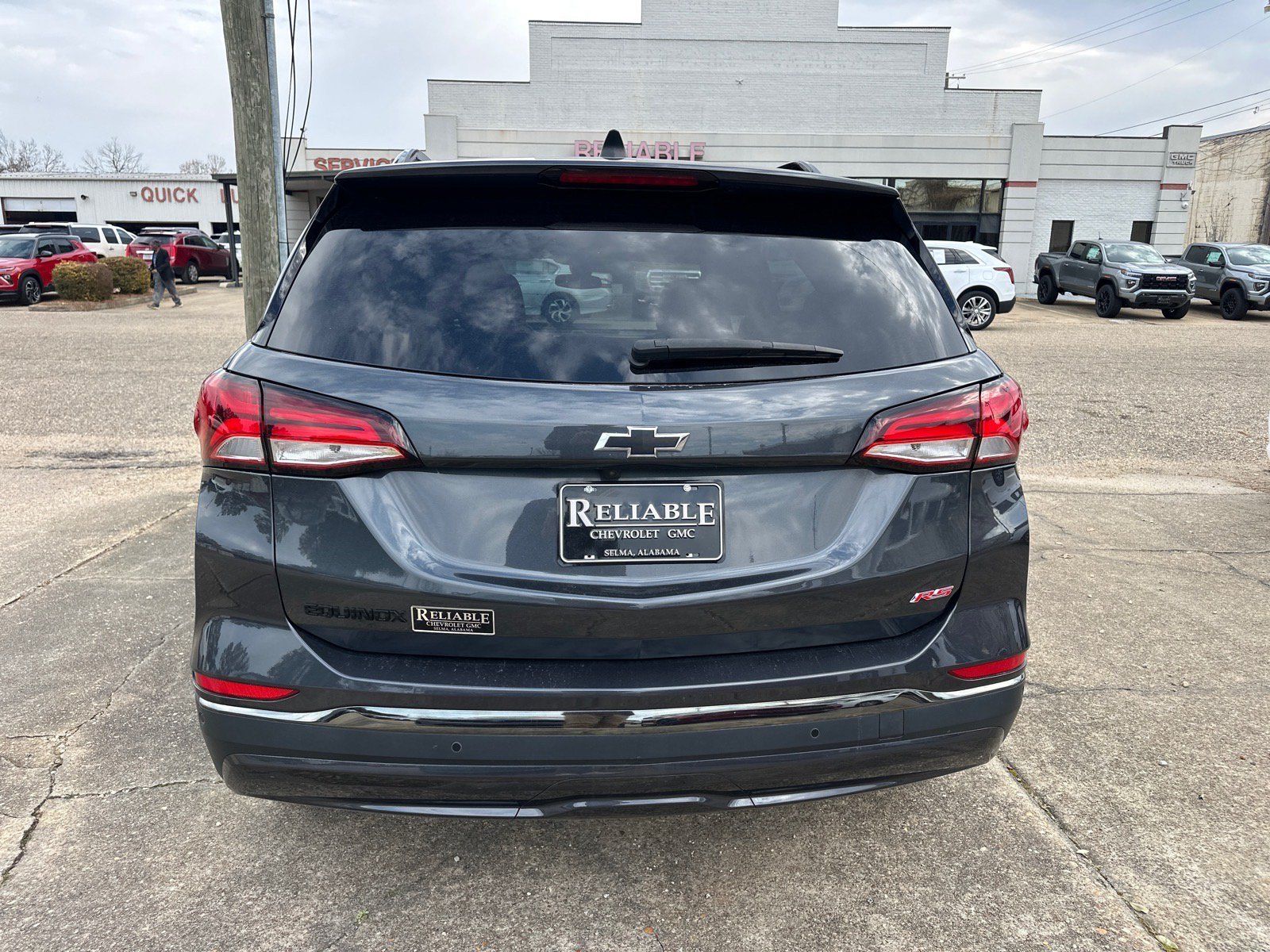 Used 2023 Chevrolet Equinox RS FWD image 5