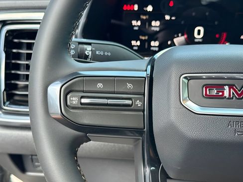 New 2026 GMC Canyon AT4 AWD/4WD image 13