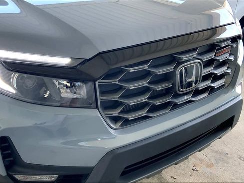 Used 2023 Honda Passport TrailSport image 29