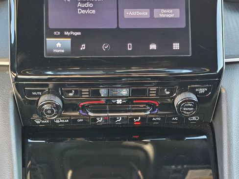 Used 2024 Jeep Grand Cherokee L Altitude image 21