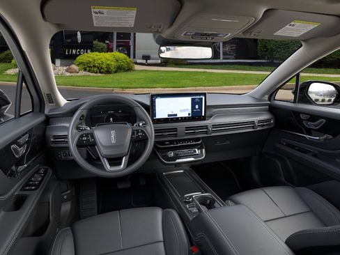 New 2024 Lincoln Corsair Grand Touring AWD/4WD image 9