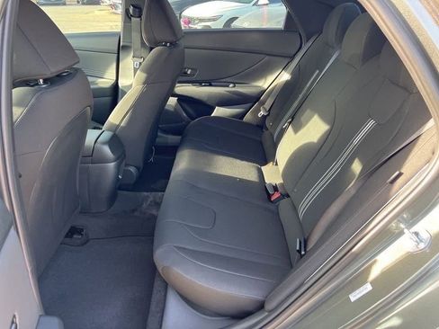 Used 2025 Hyundai Elantra Sport image 11
