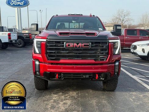 Used 2024 GMC Sierra 2500 AT4 w/ AT4 Premium Plus Package image 2