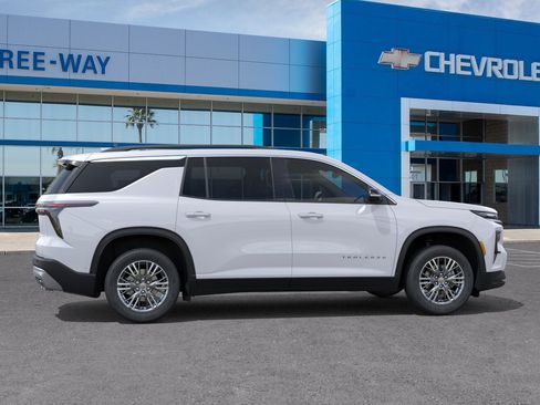 New 2026 Chevrolet Traverse LT FWD image 24