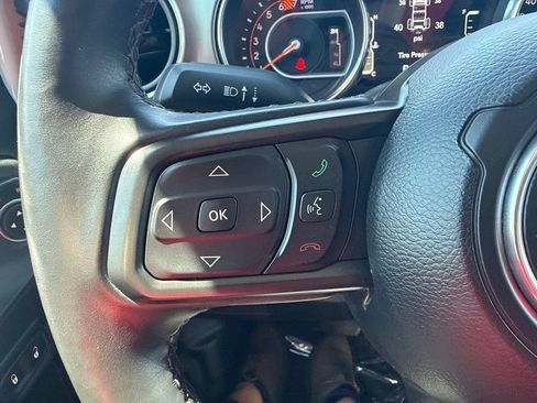 Used 2021 Jeep Wrangler Unlimited Sport AWD/4WD image 19