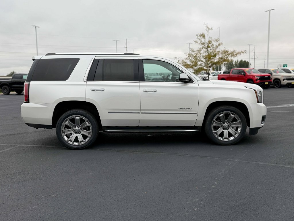 Used 2017 GMC Yukon Denali w/ Open Road Package AWD/4WD image 5
