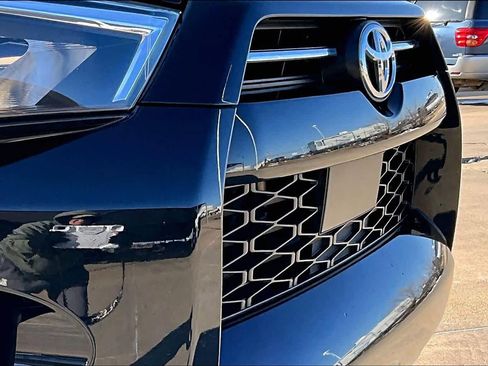 Used 2024 Toyota 4Runner SR5 Premium image 28