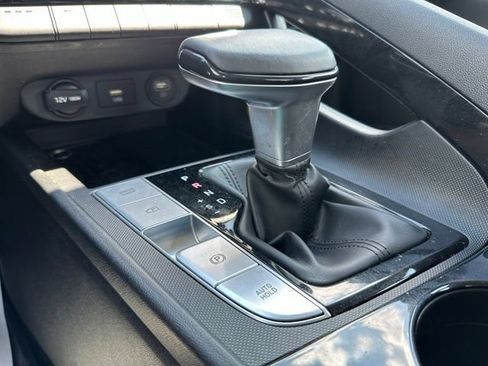 Used 2023 Hyundai Elantra SEL w/ Convenience Package FWD image 19