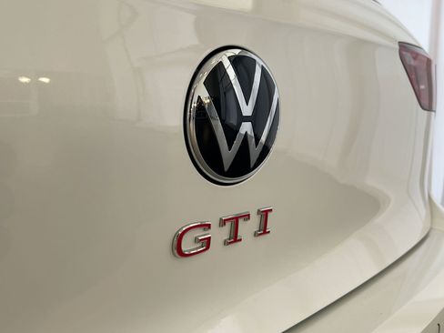 New 2026 Volkswagen Golf SE image 38