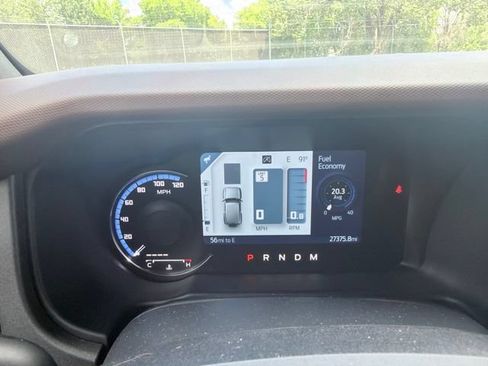 Used 2024 Ford Bronco Outer Banks w/ Sasquatch Package AWD/4WD image 8