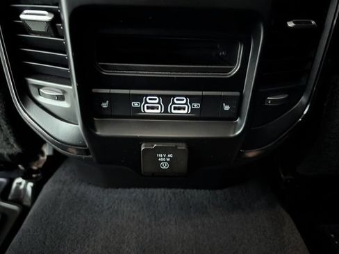 Used 2024 RAM 3500 Limited AWD/4WD image 12