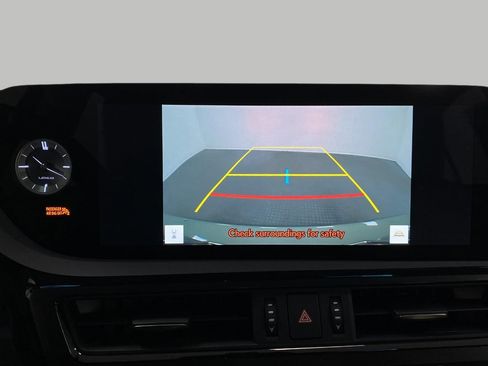 Certified 2025 Lexus ES 350 w/ Premium Package image 23